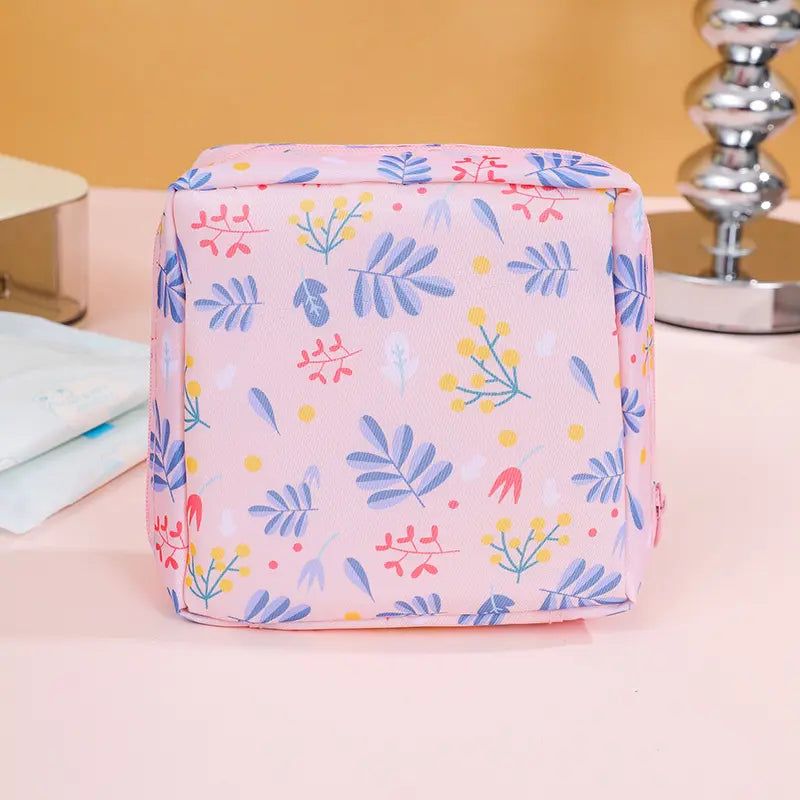 Cartoon Pattern Sanitary Napkin Storage Bag, 1 Count Portable Menstrual Pad Pouch Organiser, Small Zipper Space-Saving Bag for Outdoor Travel and Home, Organizing Supplies Portable Travel Organizer #GLOBAL PICKS