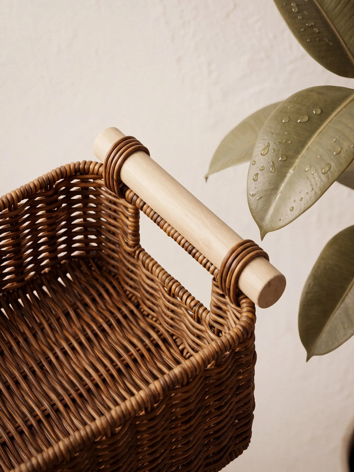 BROWNLILY Handwoven Wicker Organizer Basket with Wooden Handles - Narrow Countertop Caddy for Bathroom Vanity, Kitchen, Entryway & Guest Room (Faux Rattan)